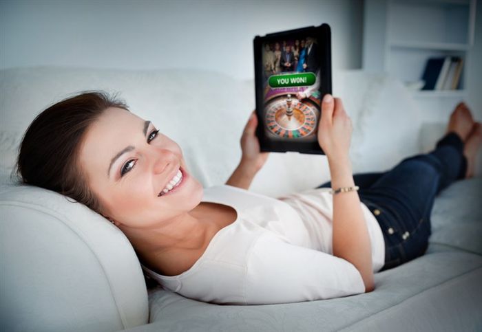 Woman And Gambling: How And What They Play. Popular Online Games For Women