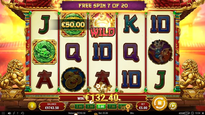 Автомат Prosperity Palace: выигрыш в бесплатных вращениях