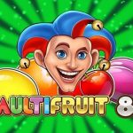 Для любителей фруктовых автоматов разработчик Play’n Go выпустил яркий слот Multifruit 81 в классическом исполнении, но с уникальными правилами. Это необычный автомат, он имеет непривычное количество барабанов – их 4, и совсем не имеет игровых линий. Ставки делаются сразу на все игровое поле, а число возможных комбинаций равно 81, о чем нам сообщается уже в названии слота. Постер MultiFruit 81 Постер автомата MultiFruit 81 от Play’n GO На этот раз в классической символике есть где разгуляться. Но разработчики на этом не остановились, чтобы добавить динамики они ввели джокера, дополнительные множители и разные призовые фишки. Делая ставку в Multifruit 81, можно рассчитывать на высокий RTP – 96,55%. Игра появилась 20 мая 2017 года и сразу же стала популярна у поклонников фруктовой тематики. Играть в Multifruit 81 очень приятно: совпадения случаются часто, при этом джокер многократно увеличивает выплаты за них. Игровой счет растет как на дрожжах! Хотите в этом убедиться, опробуйте слот Multifruit 81 на сайте казино shangrila.com прямо сейчас! Автомат Multifruit 81: технические характеристики и правила игры «Мультифрукт 81» – это четырехбарабанный слот с тремя ячейками на каждом барабане. Общее количество символов на игровом поле – 12. Как уже было отмечено выше, здесь нет активных игровых линий, но доступен 81 способ образования выигрышных комбинаций по всему полю. Игровое поле Multifruit 81 Игровое поле слота Multifruit 81 Для формирования призовой цепочки нужно, чтобы на соседних барабанах выпало 3 или 4 одинаковых символа, обязательно с участием крайней левой колонки. Если после вращения сложилось сразу несколько комбинаций, зачитываются все. Ставка в Multifruit 81 делается сразу на раунд. Ее размер может варьироваться от 0,02 до 100 монет. Для каждой из 81 выигрышной комбинации предусмотрен соответствующий коэффициент – от х 0,05 до х500. То есть у каждого игрока есть шанс выиграть 500 сделанных ставок! И это очень даже неплохо, несмотря на отсутствие прогрессивного джекпота. Игра создана на HTML 5 и мгновенно запускается в браузере. Есть мобильная версия Multifruit 81 для планшетов и смартфонов. Мобильная версия Multifruit 81 Multifruit 81 доступен с ПК и мобильных устройств Слот Multifruit 81: оформление и панель управления Игровой автомат оформлен в ярких цветах. На зеленом фоне находятся синие барабаны, на которых вращается калейдоскоп цветных фруктовых символов во главе с джокером в шапке шута. Название автомата «Multifruit 81» написано цветными буквами, во время игры они красиво мерцают. Выигрыш в Multifruit 81 Подсветка комбинации при выигрыше в Multifruit 81 Удачно подобранные цвета и приятное музыкальное сопровождение с фанфарами при выигрышах обеспечивает праздничное настроение. А простая панель управления максимально упрощает игровой процесс: • размер ставки выставляется специальными значками «+»/ «–»; • сразу над ставками показывается выигрыш, полученный за спин; • уровень выбранной ставки отражается в окошке Bet; • баланс игрового счета фиксируется в окне Balance; • барабаны запускаются большой круглой кнопкой со стрелками; • доступен режим автоигры; • таблица выплат вызывается круглой кнопкой с надписью «i». В левой нижней части экрана предусмотрены кнопки настройки и вызова правил игры. При желании можно выключить звук и отрегулировать изображение. Автомат Multifruit 81: символы и таблица выплат При запуске слота игроку сразу сообщается о специальных функциях джокера, который выступает диким символом в игре. Сначала появляется заставка, информирующая о том, что джокер способен преумножить выигрыш: Умножение выигрыша в MultiFruit 81 Джокер в MultiFruit 81 способен увеличивать множители Вторая заставка сообщает об особой фишке игры – светящемся барабане, попадая на который дикий символ расширяется сразу на три ячейки: Расширенный Wild в MultiFruit 81 Расширенный дикий символ в MultiFruit 81 Кроме аппетитных вишен, сочного арбуза, наливных слив, черники, апельсина и лимона на барабанах появляется цифра 7 и надпись BAR. Последний символ дает самые скромные призовые, вишня и лимон – чуть богаче, дальше по возрастающей следуют апельсин, слива, черника и арбуз. Самые весомые выплаты приносят совпадения семерок. Таблица выплат MultiFruit 81 Таблица выплат слота MultiFruit 81 Для удобства игроков при изменении ставки в таблице выплат автоматически пересчитываются суммы денежных призов по комбинациям. Автомат MultiFruit 81: особые функции джокера В автомате нет бонусных игр и бесплатных вращений, при этом играть в MultiFruit 81 очень интересно, благодаря особым функциям джокера: • Wild. Шут в колпаке является диким символом. Он способен сам формировать выигрышные комбинации и дополнять разорванные цепочки, заменяя собой другие игровые символы. Призовая цепочка, дополненная Wild Комбинация с участием дикого символа MultiFruit 81 • х2. Если в призовой цепочке учувствуют два джокера, денежная выплата удваивается. Увеличение выплаты вдвое MultiFruit 81: увеличение выплаты в 2 раза • х5. Если комбинация составлена с тремя джокерами, денежная выплата увеличивается в пять раз. Большая победа в MultiFruit 81 Крупный выигрыш в MultiFruit 81 • Расширение. Когда шут в колпаке оказывается на барабане, подсвеченном желтым цветом, он автоматически занимает все три его ячейки. Благодаря такому расширению дикого символа складывается множество призовых комбинаций. Расширение дикого символа Активация функции расширения Wild в MultiFruit 81 Цепочка из четырех джокеров – это большая удача и гарантированная выплата крупного приза, размер которого зависит только от сделанной ставки. Выплата за четыре джокера Приз за комбинацию из четырех джокеров в MultiFruit 81 Помощь джокера в сборе призовых цепочек превращает игру «Мультифрут 81» в постоянную погоню за коэффициентами увеличения выплат. Игра становится невероятно захватывающей при крупных ставках: чем больше на кону, тем выше шанс сорвать главный приз! Заключение: впечатления от игры в MultiFruit 81 Джокер, множители и невероятное количество оплачиваемых комбинаций делают игру динамичной и увлекательной. Пожалуй, слот MultiFruit 81 – это один из лучших фруктовых автоматов на сегодняшний день. Если вам близка такая тематика, непременно испытайте свою удачу в «Мультифрут 81». Для этого достаточно запустить игровой автомат и подружиться с джокером!