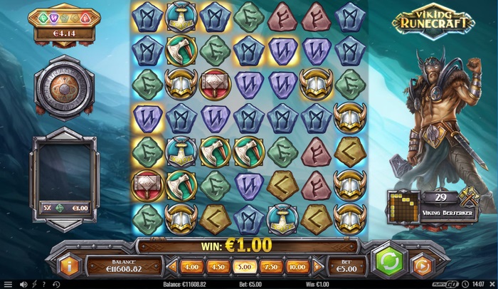 Каскадное игровое поле Viking Runecraft