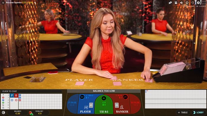 Дилер объясняет правила игры в Live Baccarat Squeeze